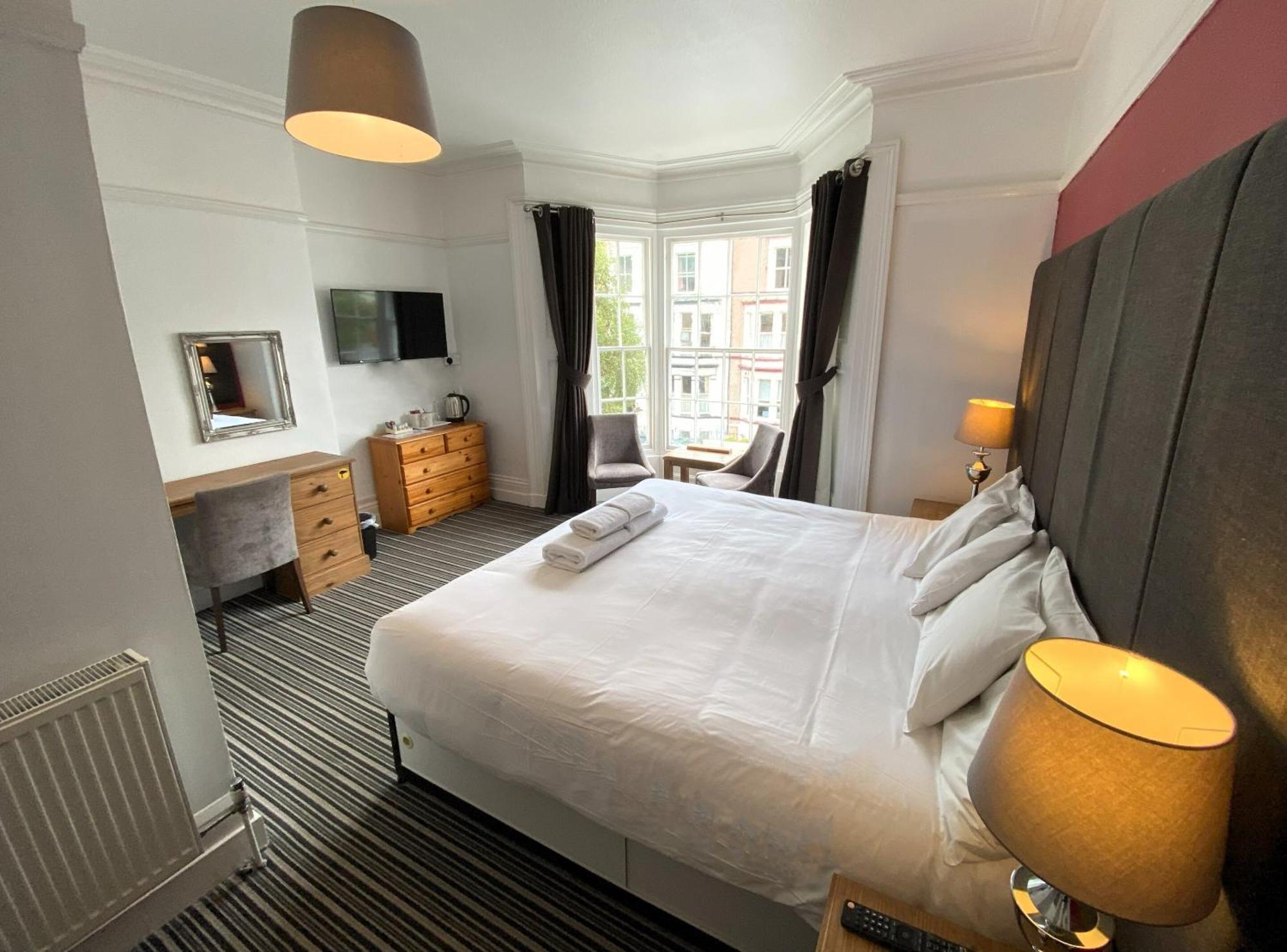 The Post House, Hotel
